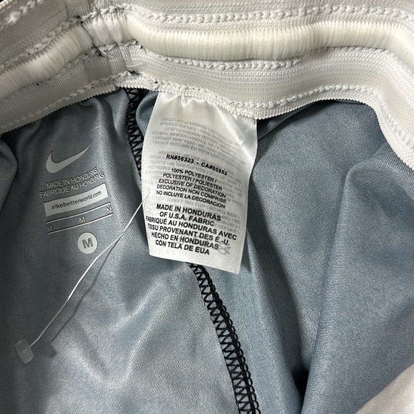 Nike Vanderbilt University Men’s Athletic Shorts Black and Gold Size Medium - Picture 7 of 8